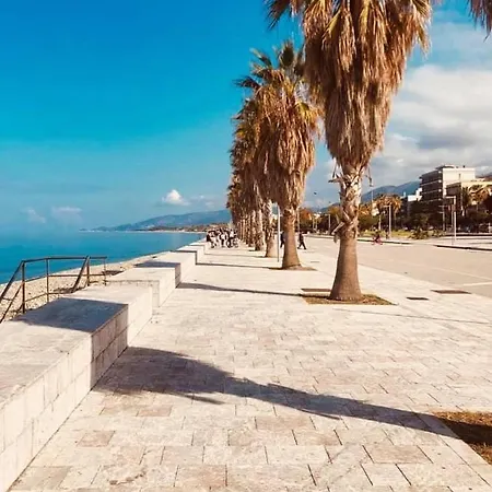 Appartamento I Mori Luxory - Attico Mansardato Con Incantevole Vista Mare SantʼAgata di Militello